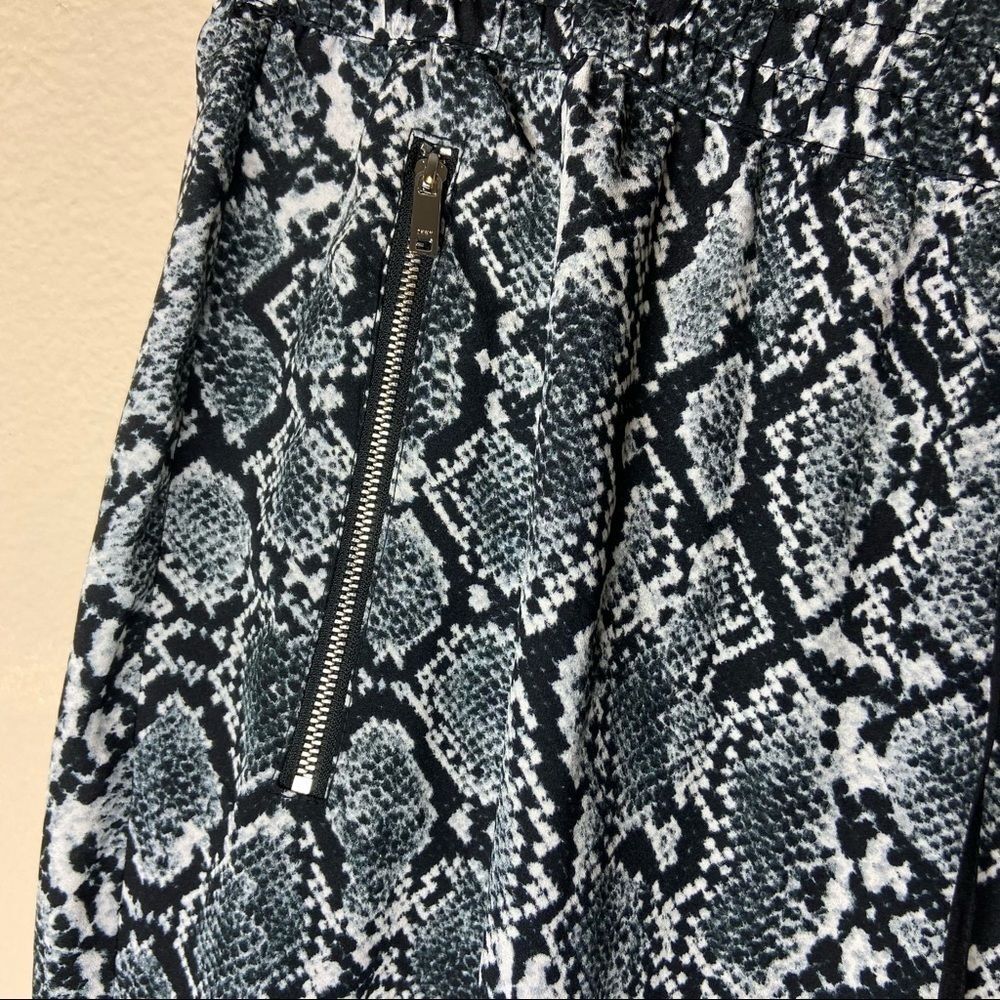 DKNY • Snake-Print Drawstring Pants - Picture 8 of 8